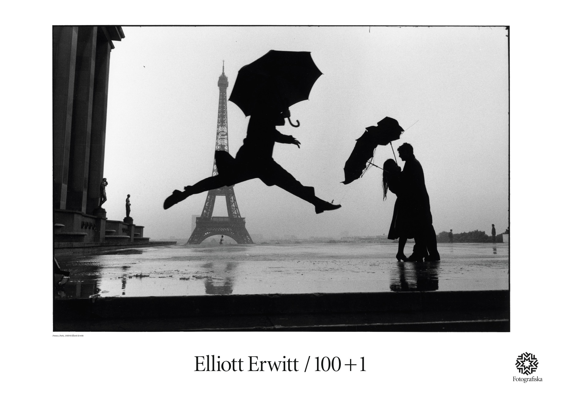 Elliott Erwitt, Umbrella #5780
